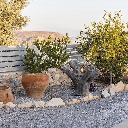 Evgoro Luxury Suites Agia Galini  Exterior photo