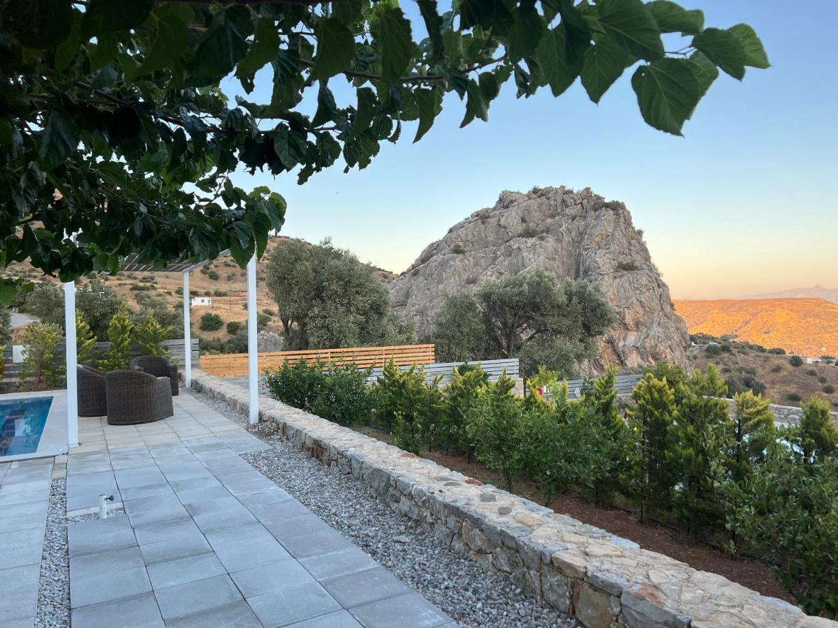 Evgoro Luxury Suites Agia Galini  Exterior photo