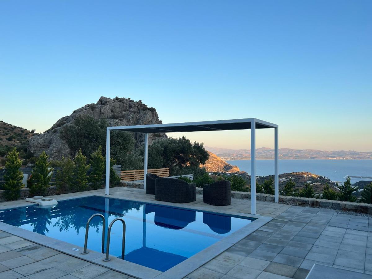 Evgoro Luxury Suites Agia Galini  Exterior photo