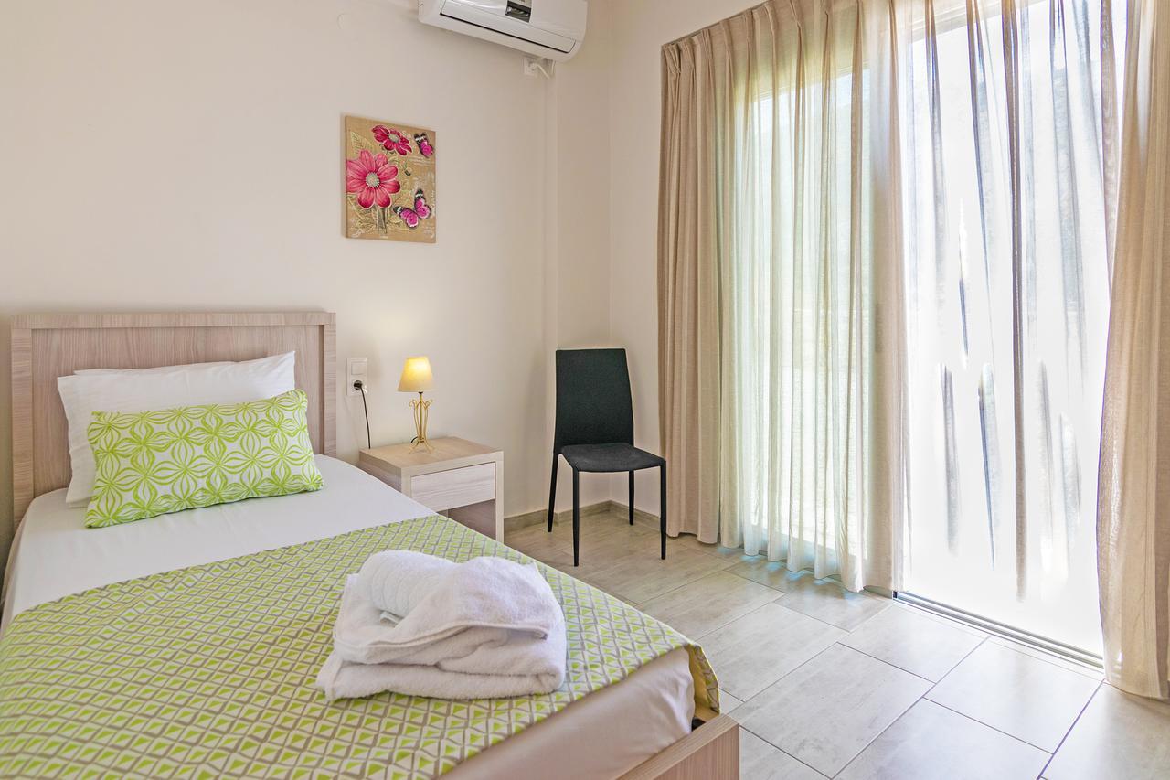 Evgoro Luxury Suites Agia Galini  Exterior photo